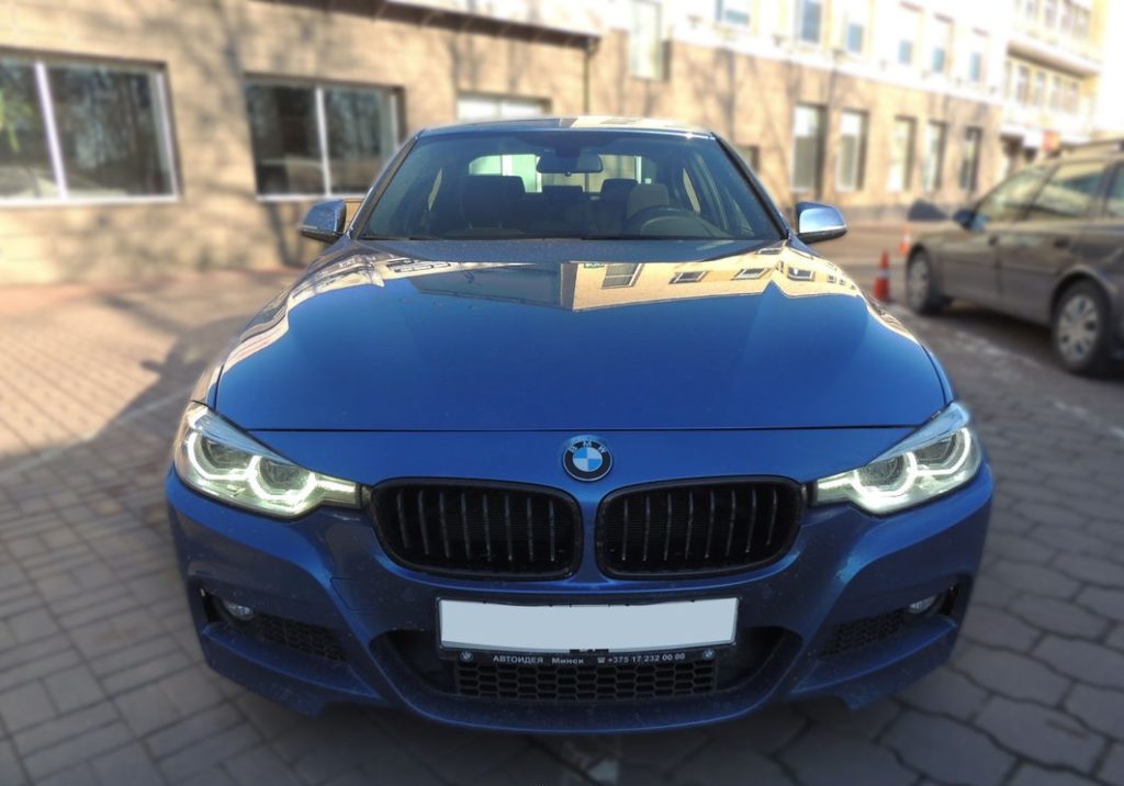 BMW 320